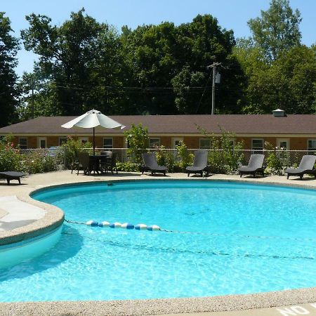 The Saugatuck Retro Resort Ngoại thất bức ảnh