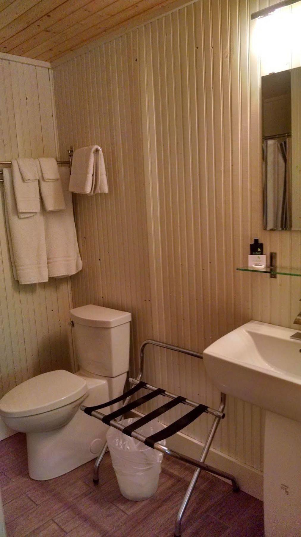 The Saugatuck Retro Resort Ngoại thất bức ảnh
